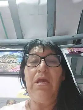 clarita_01's Live XXX Chat