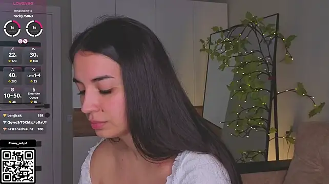 MollyGilberg - 😈Take off my shorts😈