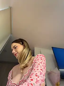 NicoleCut Live XXX-Chat