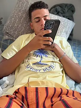 Chat +18 de PrincesLeo ao vivo