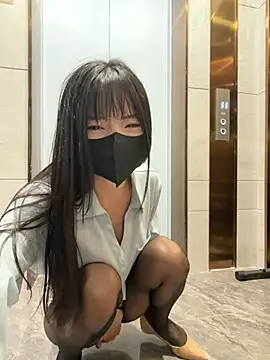 xiao-Lin – Live XXX-chat
