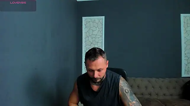 BrianHunts Adlı Modelin Canlı XXX Sohbeti
