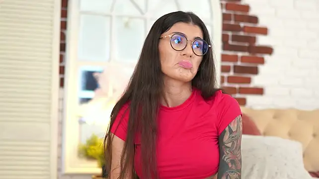 Chat +18 de DariaAmaris ao vivo