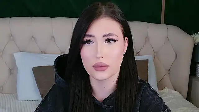 EmmaLawrens' Live XXX Chat