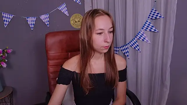 KleoYork Adlı Modelin Canlı XXX Sohbeti