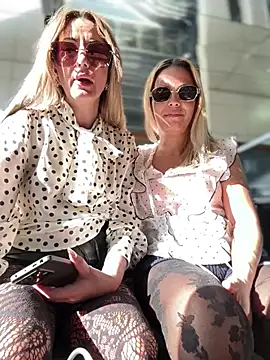 adya-aly Chat XXX live