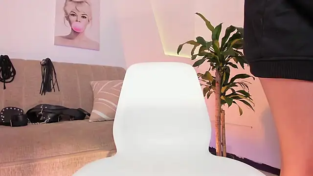 RACHEL_EV - naked + sexy dance