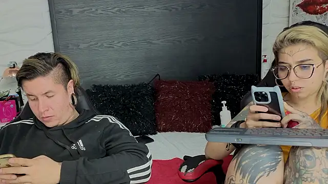 Czat XXX na żywo – inkedsinners_