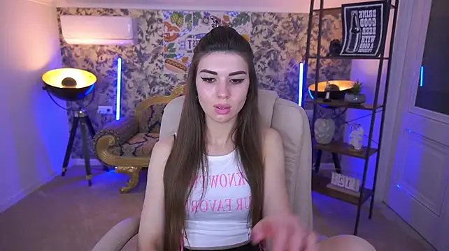 Chatroom XXX en direct de KylieJoyys