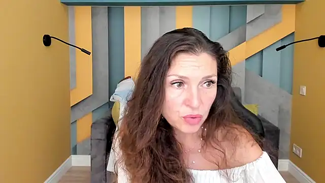 Chatroom XXX en direct de EllaLong