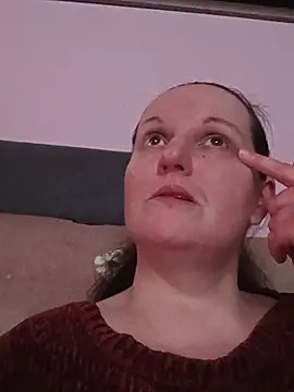 צ'אט XXX בשידור חי של BustyLadyAlma