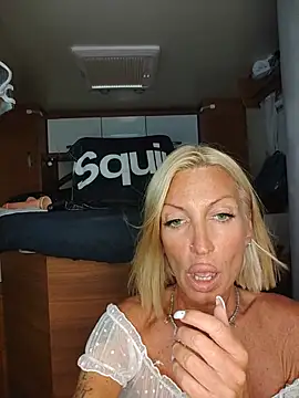 Weloveblue Adlı Modelin Canlı XXX Sohbeti