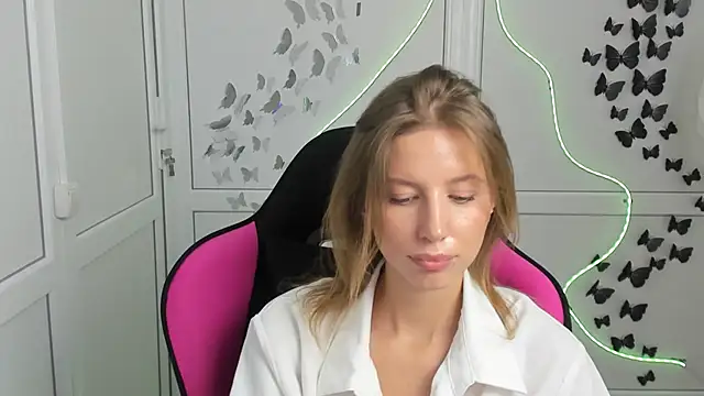 LeylaBubblegum Adlı Modelin Canlı XXX Sohbeti