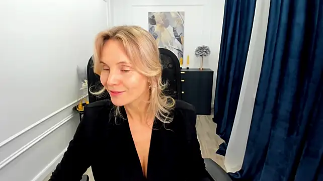 XXX chat uživo modela Sinty_Devis