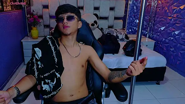 Mr_Dylan1 Live XXX-Chat