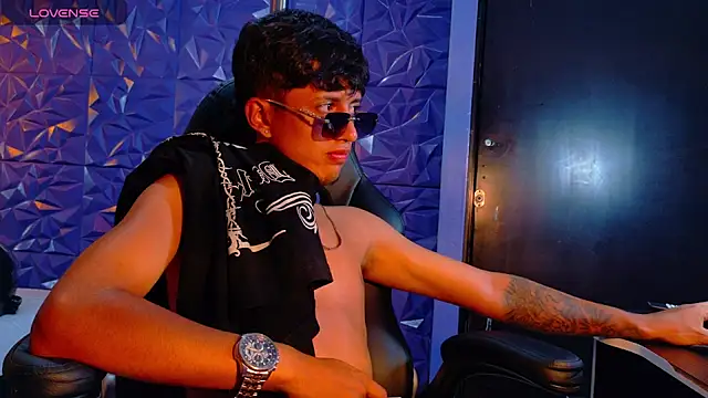 Mr_Dylan1n Live XXX chat