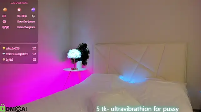 Luna_Vibee - show tits