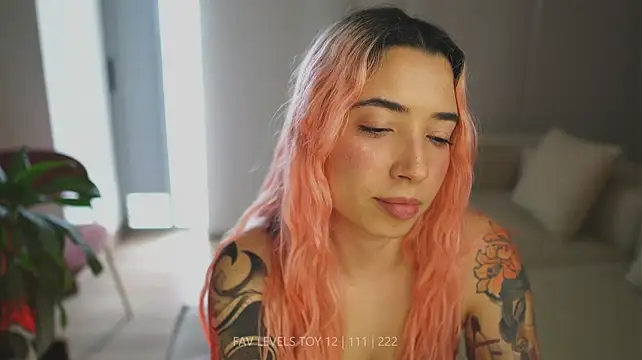 dearnina_'s Live XXX Chat