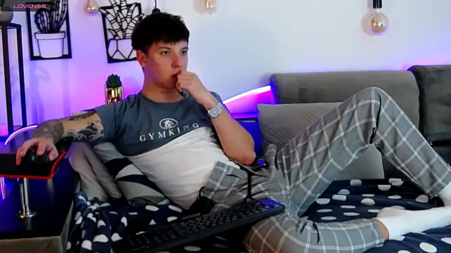 Онлайн чат XXX ThomasEdisonn