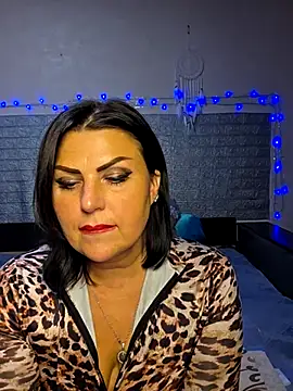 kataleya94: απευθείας συνομιλία ΧΧΧ