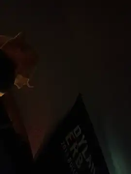 Pokazy przed kamerką – crazycam619