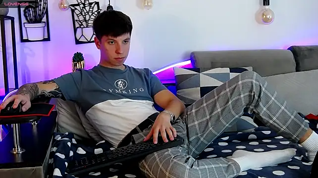 ThomasEdisonn Obrolan Langsung XXX