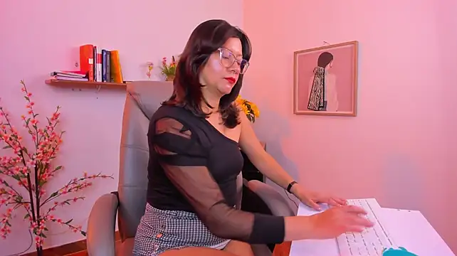 Chanelll_Taylorr_'s Live XXX Chat
