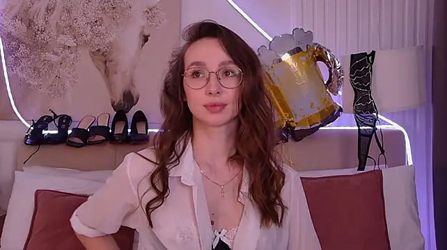 Chat +18 de Emily_Simon ao vivo