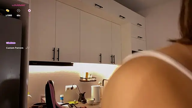 Jodieangel4_sin - touch naked pussy at the doggy