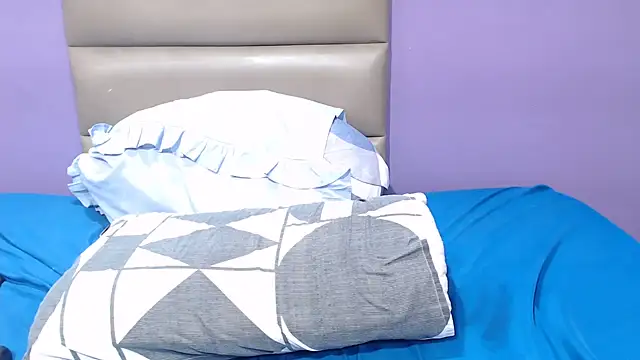Živý XXX chat BustyMomo