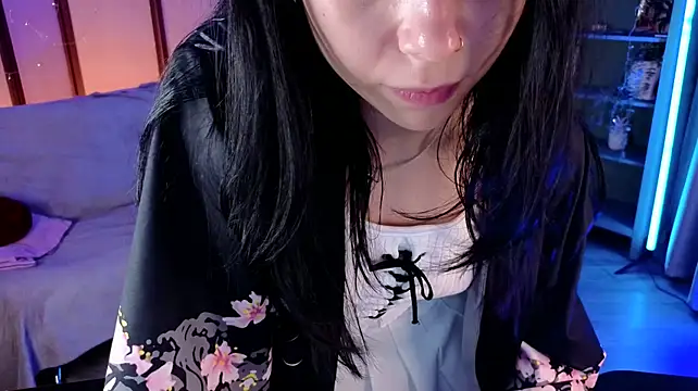 KiraTemptt Live XXX-Chat