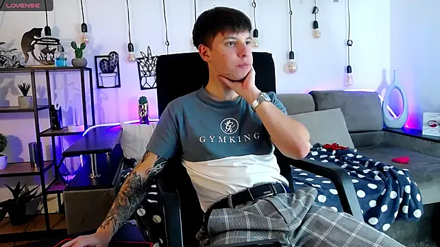 ThomasEdisonn Chat XXX live