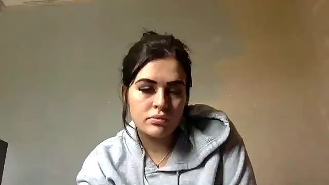 sexyysofiaaa XXX чат на живо