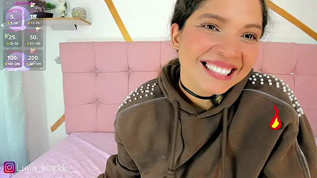 Luna_blackk - 🛬 Send me on vacation 😍