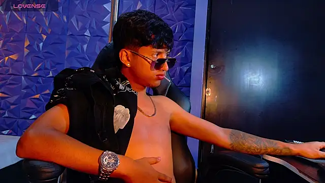 Mr_Dylan1n Live XXX chat