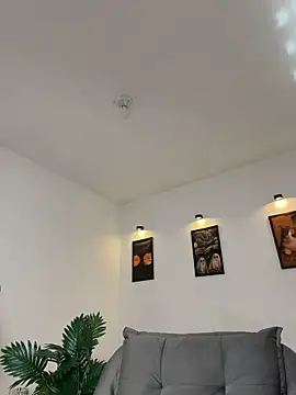 Tati_reyess - time to caress your pussy