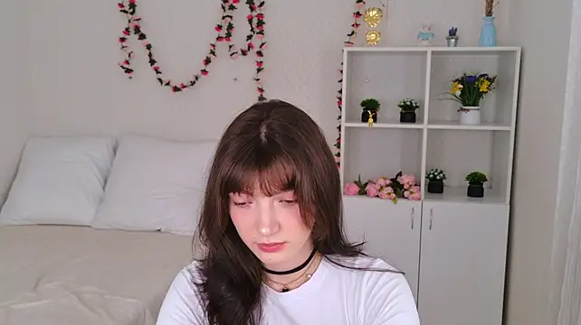 OwlEva - feet in stockings)