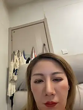 UU-9's Live XXX Chat