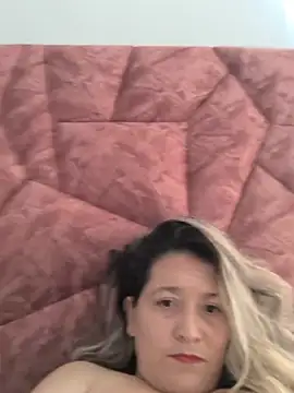Mooncurves - Show My pussy Open