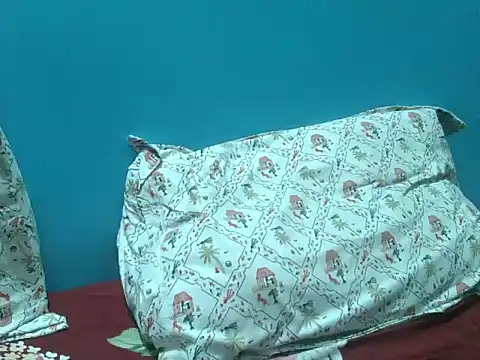 Precumboner লাইভ XXX চ্যাট