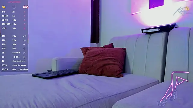 Freya_26 - Groping Boobs + nylon teasing🖤🍒