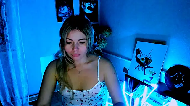 LoraBoyar Live XXX Chat