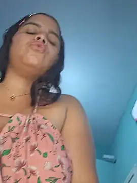 Czat XXX na żywo – sophia_cute1_1