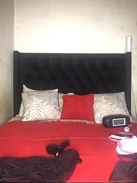 BigJugsCandyxx's Live XXX Chat