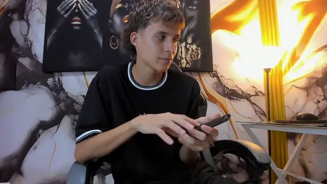 mono_blonde's Live XXX Chat