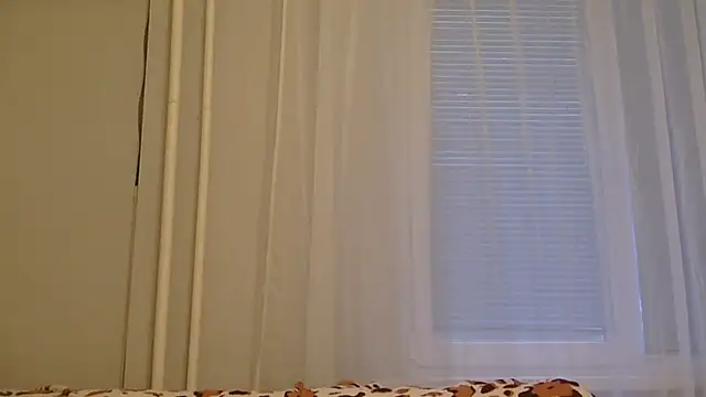 دردشة WizardLizzy الجنسية المباشرة