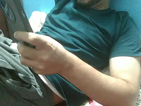 Precumboner's Live XXX Chat