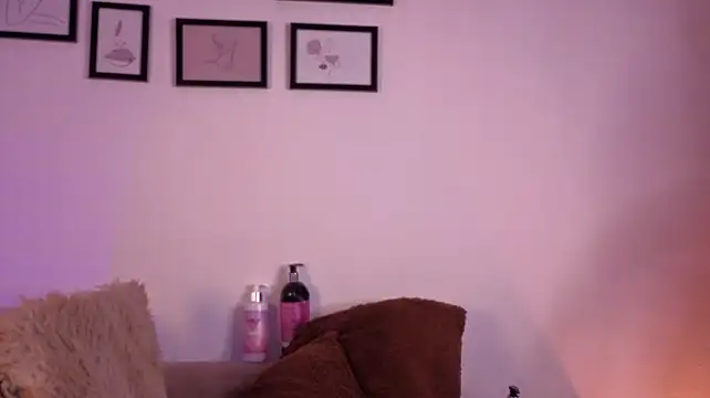 Pamela_tomas' Live XXX Chat