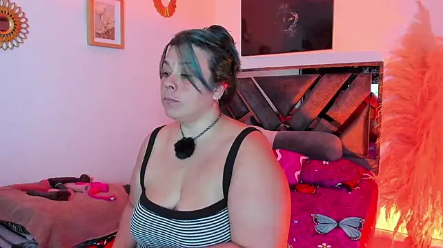 Martina_Foxy01 Chat XXX in diretta