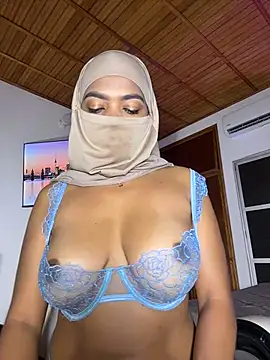 Yuli_arabic - Tease pussy and oil boobs
